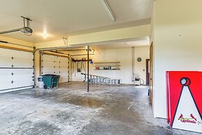 Game Room, Deck & Yard: Lake of the Ozarks Retreat
