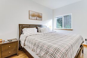 Lake Wenatchee Getaway w/ Water & Mountain Views!