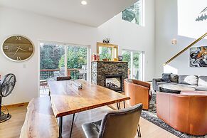 Lake Wenatchee Getaway w/ Water & Mountain Views!