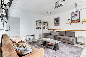 Lake Wenatchee Getaway w/ Water & Mountain Views!