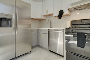 1 Mi to Uofl: Pet-friendly Louisville Apartment!