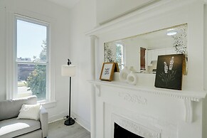 1 Mi to Uofl: Pet-friendly Louisville Apartment!