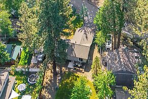 Walk to Beach & Boat Launch: Lake Tahoe Retreat