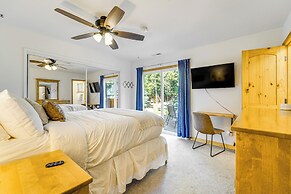 Walk to Beach & Boat Launch: Lake Tahoe Retreat