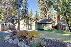 Walk to Beach & Boat Launch: Lake Tahoe Retreat