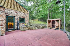 Scenic Getaway w/ Fire Pit & Grill in Columbia!