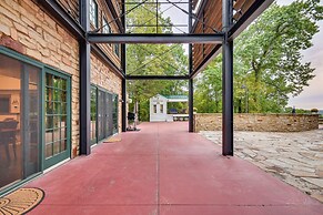 Scenic Getaway w/ Fire Pit & Grill in Columbia!