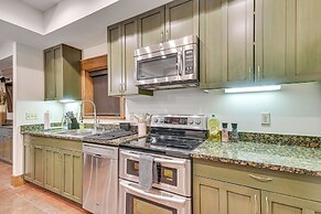 Scenic Getaway w/ Fire Pit & Grill in Columbia!