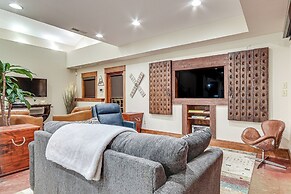 Scenic Getaway w/ Fire Pit & Grill in Columbia!