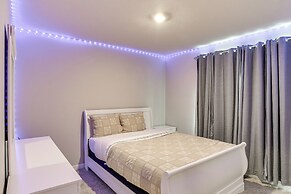 1 Mi to Golf: Quiet Waukee Home w/ Fireplace!