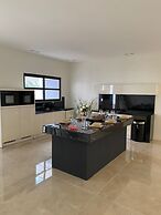 Empire Villa 2 Mon Plaisir