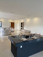 Empire Villa 2 Mon Plaisir