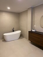 Empire Villa 2 Mon Plaisir