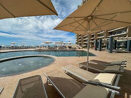 Oceanfront Vibes Iconic Beachside Getaway