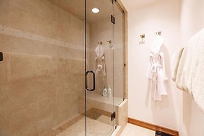 Strawberry Park 109 2 Bedroom Condo