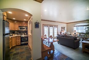 Villa 2090 3 Bed 3 Bath Full Kitchen 3 Bedroom Villa