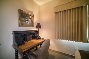 Villa 2090 3 Bed 3 Bath Full Kitchen 3 Bedroom Villa