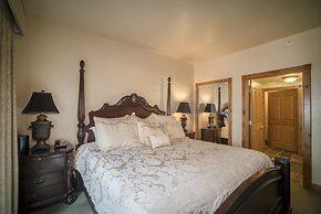 Villa 2090 3 Bed 3 Bath Full Kitchen 3 Bedroom Villa