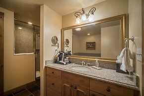 Villa 2090 3 Bed 3 Bath Full Kitchen 3 Bedroom Villa