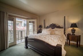 Villa 2090 3 Bed 3 Bath Full Kitchen 3 Bedroom Villa