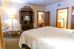 Villa 1041 3 Bed 3 Bath Full Kitchen 3 Bedroom Villa