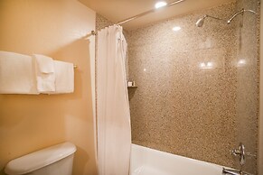 Villa 1041 3 Bed 3 Bath Full Kitchen 3 Bedroom Villa