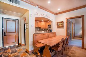 Villa 1041 3 Bed 3 Bath Full Kitchen 3 Bedroom Villa