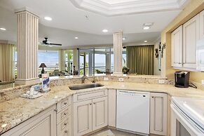 1640 Lands End 3 Bedroom Condo