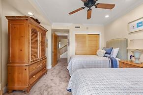 1640 Lands End 3 Bedroom Condo