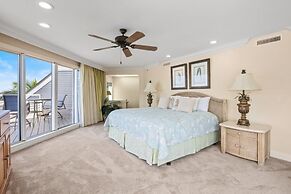 1640 Lands End 3 Bedroom Condo