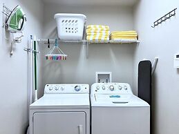 Beautiful 7 Bed Pool Home With Game Room-9117ecl 7 Bedroom Home