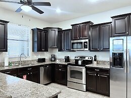 Beautiful 7 Bed Pool Home With Game Room-9117ecl 7 Bedroom Home