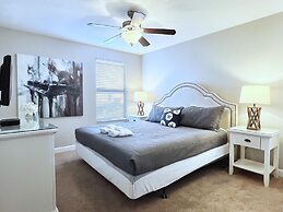 Beautiful 7 Bed Pool Home With Game Room-9117ecl 7 Bedroom Home