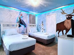 Beautiful 7 Bed Pool Home With Game Room-9117ecl 7 Bedroom Home