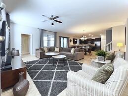 Beautiful 7 Bed Pool Home With Game Room-9117ecl 7 Bedroom Home