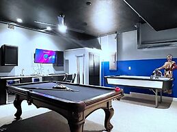 Beautiful 7 Bed Pool Home With Game Room-9117ecl 7 Bedroom Home