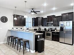 Beautiful 7 Bed Pool Home With Game Room-9117ecl 7 Bedroom Home