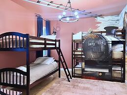 Beautiful 7 Bed Pool Home With Game Room-9117ecl 7 Bedroom Home