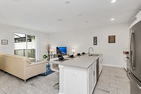 4815lulaby 4 Bedroom Townhouse