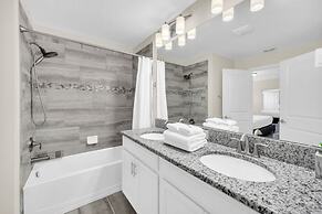 Mickey's Hidden Gem Luxury Pool Home! 4 Bedroom Townhouse