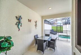 Mickey's Hidden Gem Luxury Pool Home! 4 Bedroom Townhouse