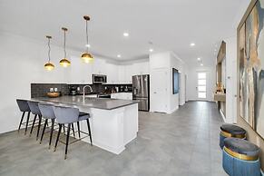 2900penolpe 9 Bedroom Home