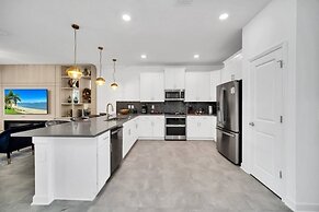 2900penolpe 9 Bedroom Home