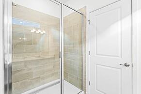 Elegant & Fun Pool/spa Games Room! 12 Bedroom Villa