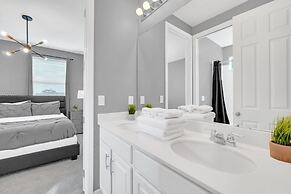 Never Get Bored 9 Bed Pool, Spa, Games! 9 Bedroom Villa