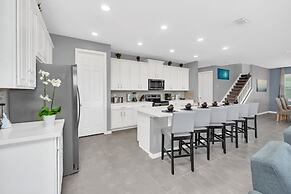 Never Get Bored 9 Bed Pool, Spa, Games! 9 Bedroom Villa