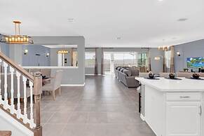 Never Get Bored 9 Bed Pool, Spa, Games! 9 Bedroom Villa