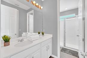 Never Get Bored 9 Bed Pool, Spa, Games! 9 Bedroom Villa