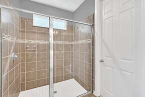 Never Get Bored 9 Bed Pool, Spa, Games! 9 Bedroom Villa