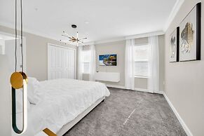 Luxury 4 Bedroom Storey Lake Townhome 2444Reading 4 Townhouse